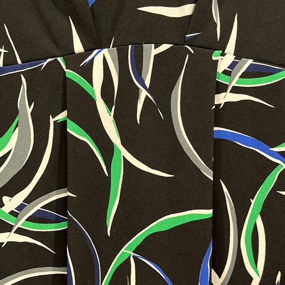 Banana Republic cap sleeve patterned short dress v neck black green blue PM - Picture 2 of 7